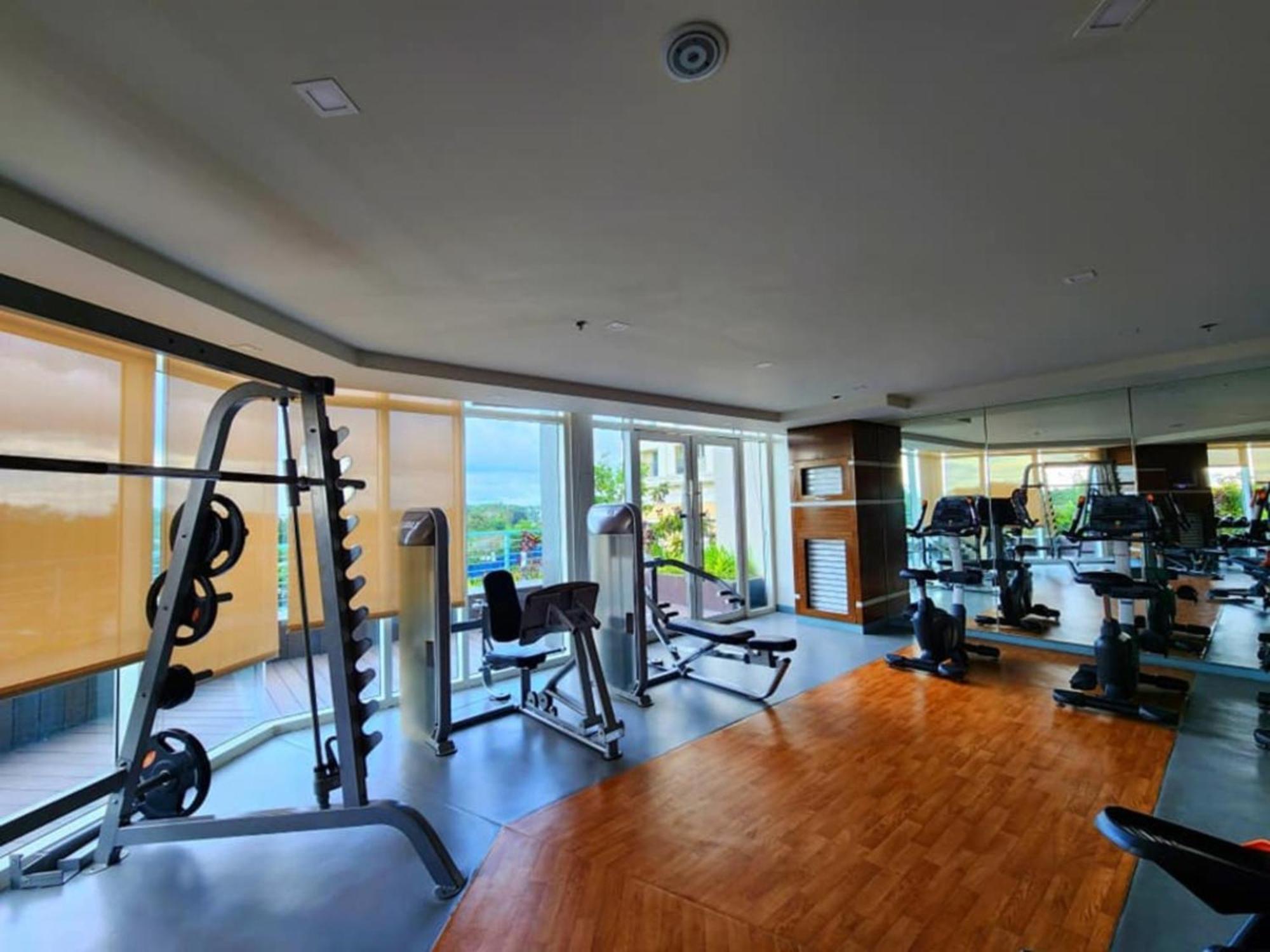 Megaworld Furnished Studio Near Mall/Marriott/Icc Iloilo City Exteriör bild
